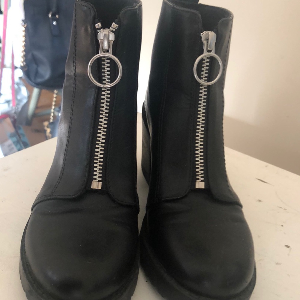 Black h&m booties